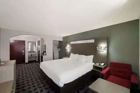 Quality Inn & Suites Dfw Airport South - 50