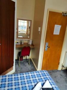 Colliers - 31