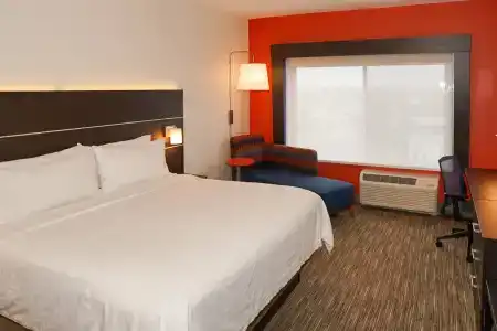 Holiday Inn Express & Suites - Aurora Medical Campus, An Ihg - 0