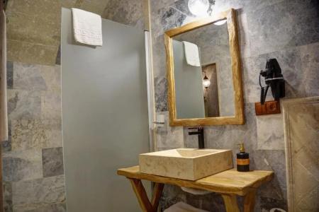 Calypso Cave Suites - 58