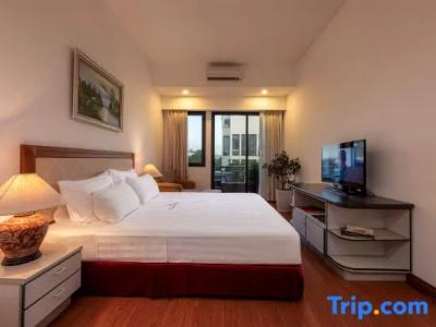 Oriental Palace - 103