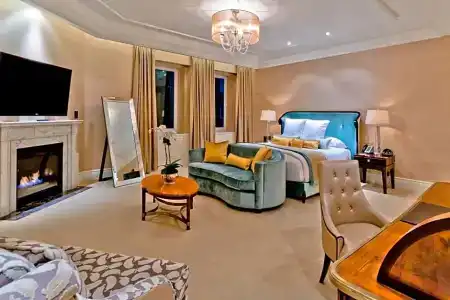 The Ritz-Carlton, - 165