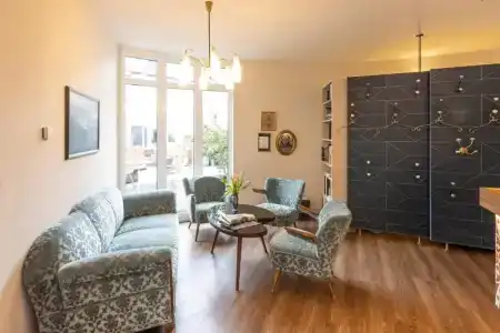 Stadthotel - 1