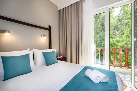 Corinna Mare - 100