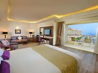 Albatros White Beach - 7