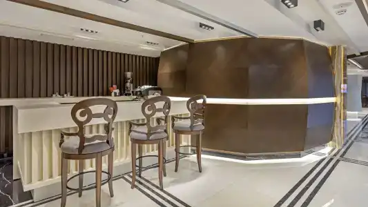 B Business & Spa - 17