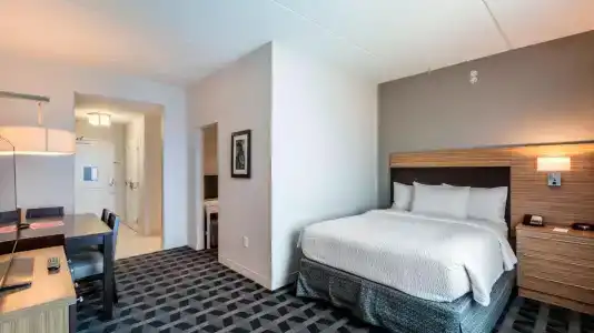 TownePlace Suites by Marriott Orlando at SeaWorld - 3