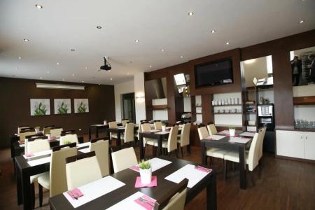 Boutique's I - 23