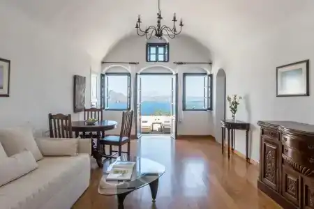 Chelidonia Luxury Suites - 33