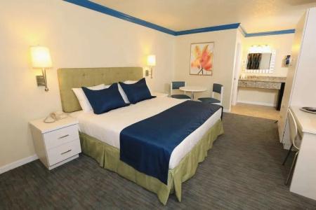 SureStay Plus by Best Western Orlando International Drive - 53