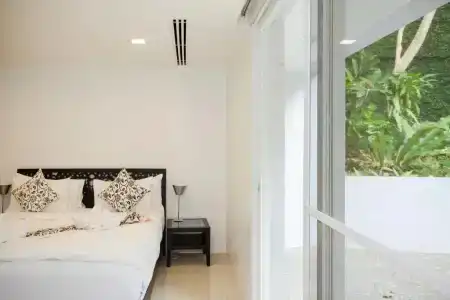 Jirana Patong - 228