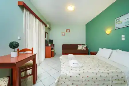 Makrina - 6