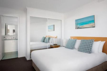 BreakFree Grand Pacific - 127