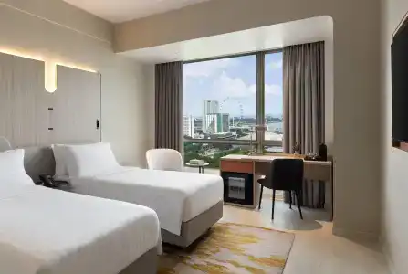 Peninsula Excelsior - 2