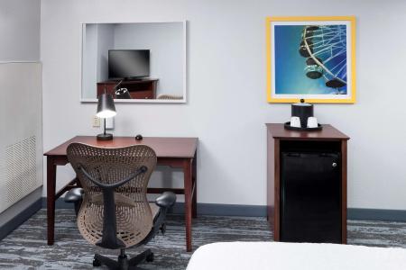 Hampton Inn & Suites-Bricktown - 3