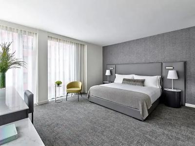 Smyth Tribeca - 74
