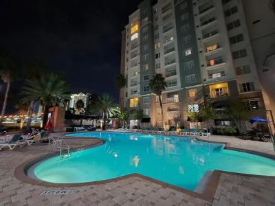 The Point & Suites Universal - 43