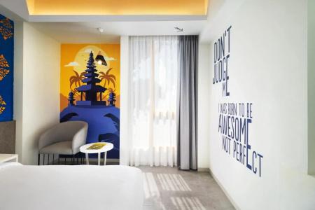 Yello Kuta Beachwalk Bali - 12
