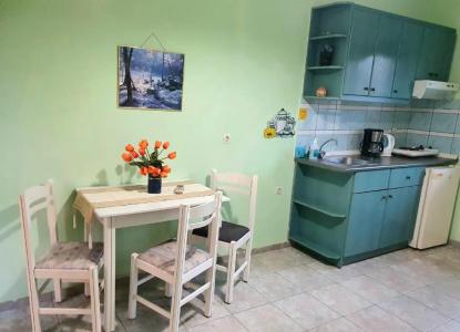 Dioskouroi Apts - 77