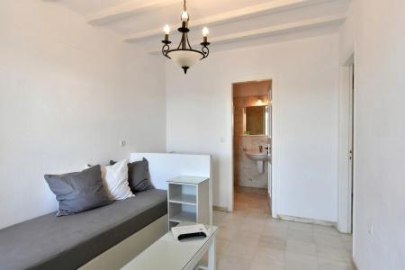 Parian Lithos Residence - 42