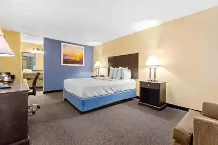 Days Inn by Wyndham Orlando Near Millenia Mall - 32