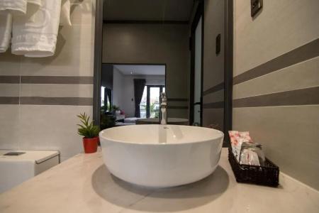 Bin Bin 7 - Near Ton Duc Thang University - 25