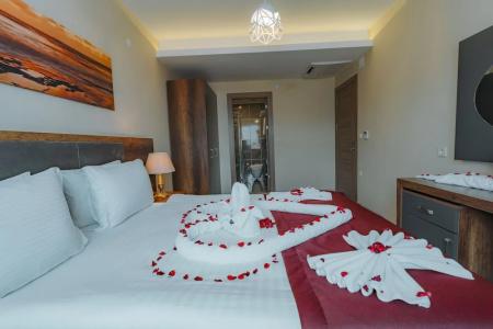 Empula & Residences - 134