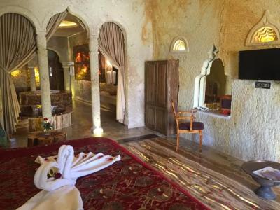 Oread Cave Suites - 263