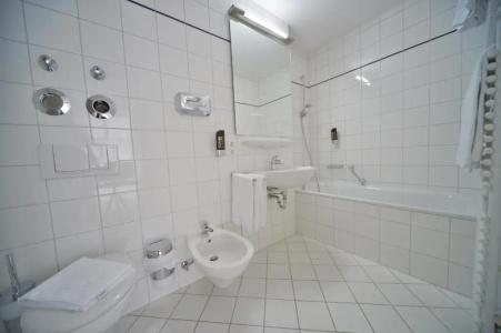 Bayer's Boardinghouse und - 31