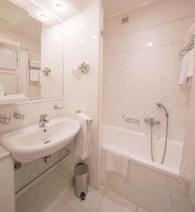 Best Western I Triangoli - 34