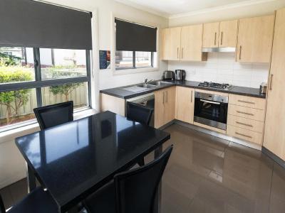 Cardiff Executive - 22