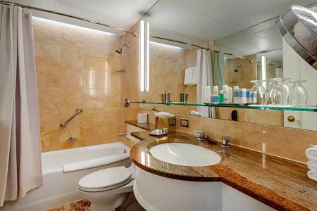 Omni Berkshire Place - 75