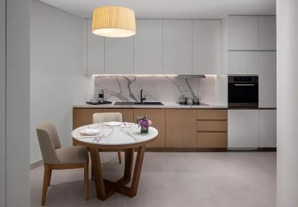 Hilton Creek & Residences - 18