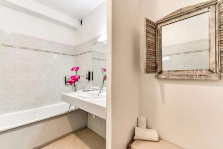 Sure by Best Western Beziers Le Monestie - 82