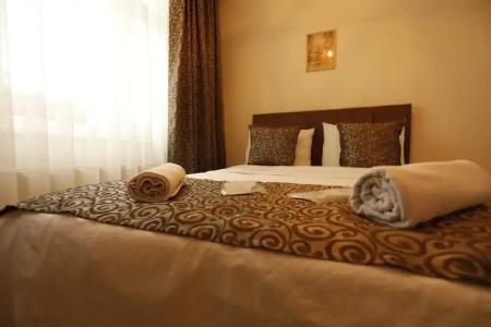 Nezahat Sultan Apart - 50
