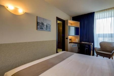 Best Western Plus Farnese - 85