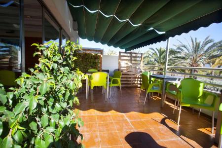 Travelodge Alicante Puerto - 17