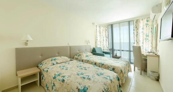 Boryana - 32
