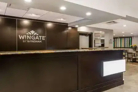 Wingate by Wyndham - Universal Studios and Convention Center - 1