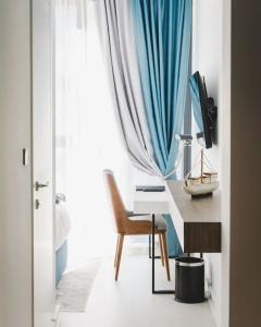 Aurel Coast - 32