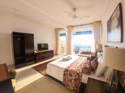 Romance Hills - 139