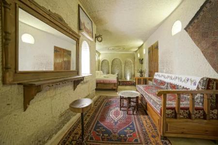 Safran Cave - 134