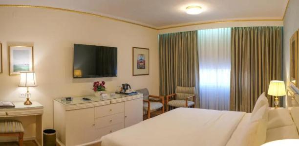 Amman International - 124