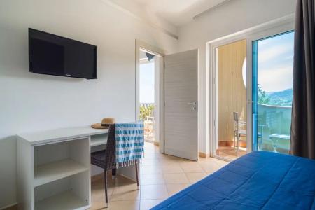 Carlton Riviera - 45