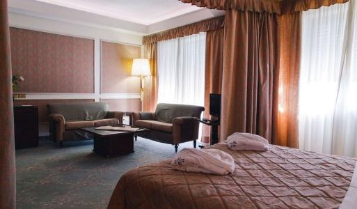 Grand Excelsior's - 37