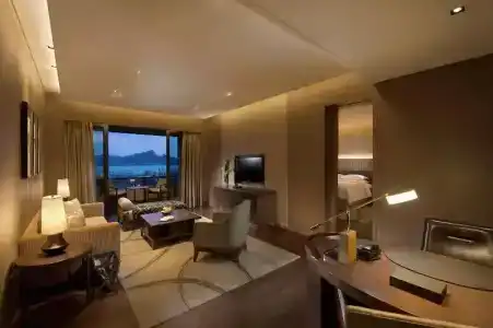 Hilton Wuhan Optics Valley - 128