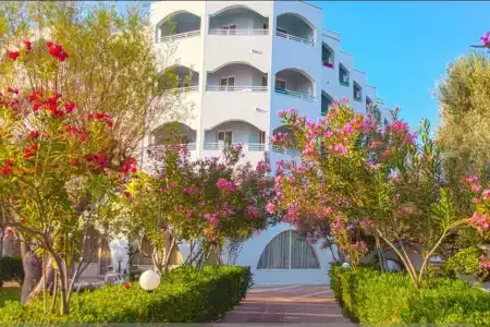 Continental Palace - 0