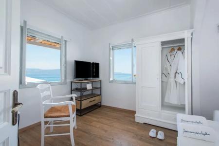Four Seasons Hydra Luxury Suites - 73