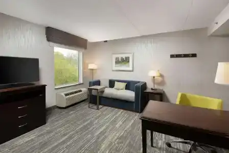 Hampton Inn & Suites by Hilton - 40