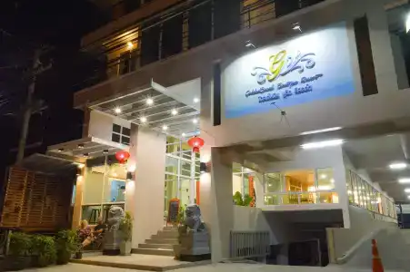 Golden Beach Boutique - 85